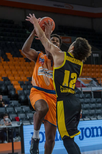 史密斯先在 史密斯先在