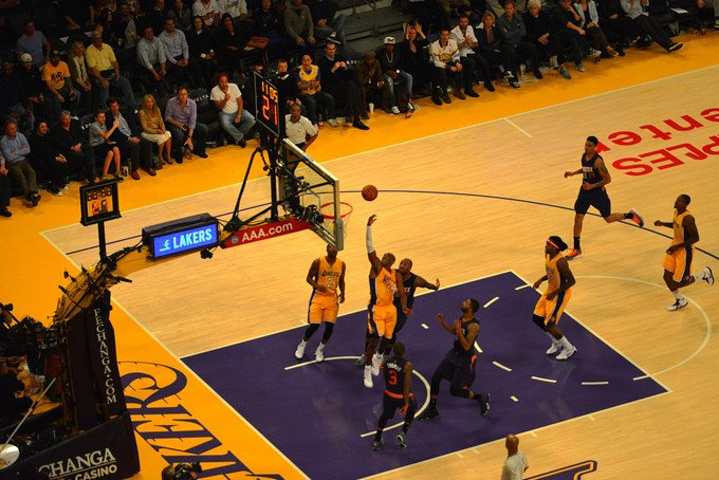 期的比赛亮 期的比赛亮